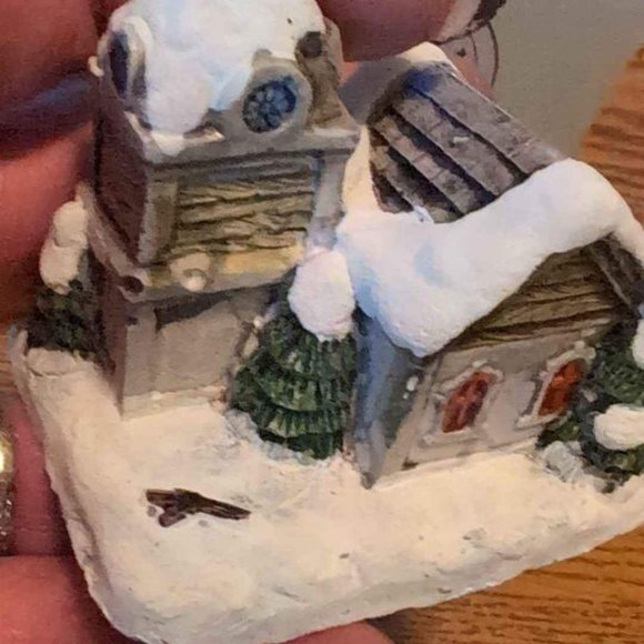 The American Rustic Series Country Christmas Cottages - Country Church - Picture 4 of 10